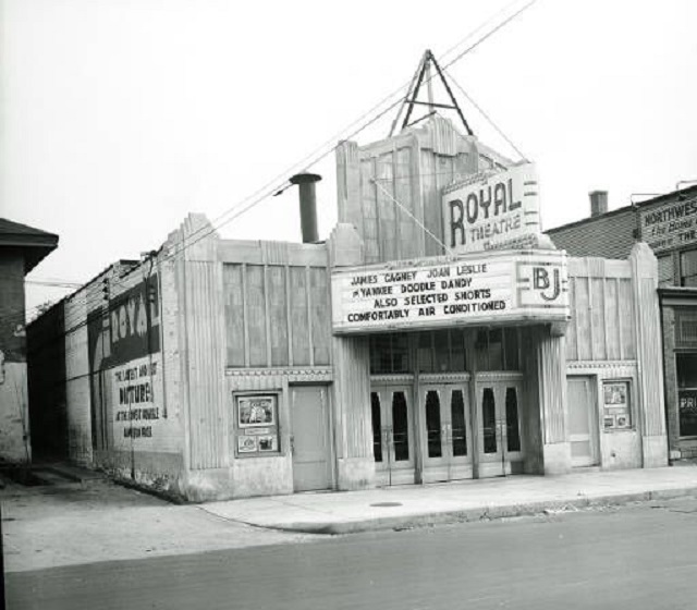 Royal Theatre - Old Photo From Cinema Treasures
